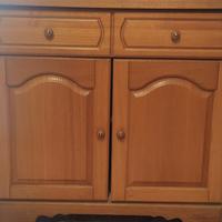 Credenza in buone condizioni 