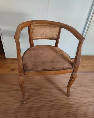 Poltroncina a pozzetto fine '800