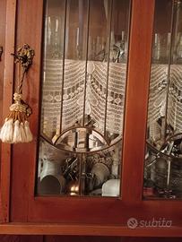 Credenza antica