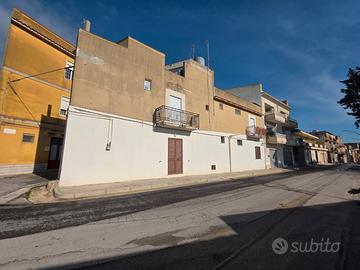 Castelvetrano app. 4 vani con terrazzo P.1