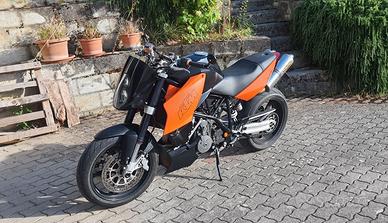 KTM LC8 990 SuperDuke ASI epoca Akrapovic