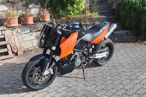 KTM LC8 990 SuperDuke ASI epoca Akrapovic