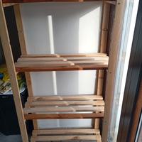 scaffale in legno