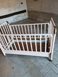 lettino per neonato  e  seggiolone 