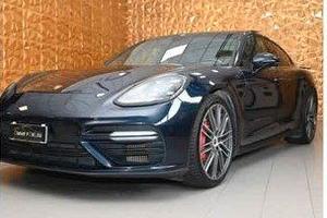 Porsche Panamera Turbo – 550 CV
