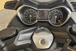 X Max 400 allestimento Iron Max