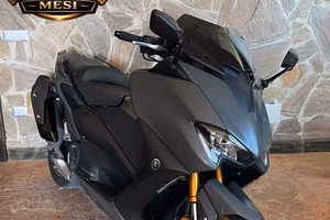 Yamaha T Max 560