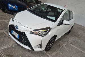 Toyota Yaris ibrida cambio automatico 