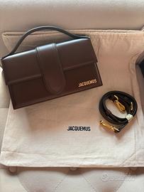 Jacquemus Le Bambino Le Grand marrone