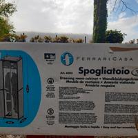 Armadietto in plastica mm44x44xH117 nuovo €29,00