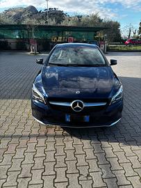 Mercedes CLA 200