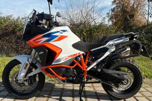 KTM 1290 SUPER ADVENTURE R - 2024