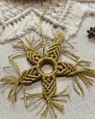 Decorazione albero macramé
