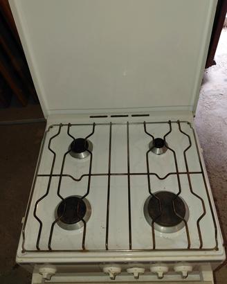 Piano cottura con Forno a Gas