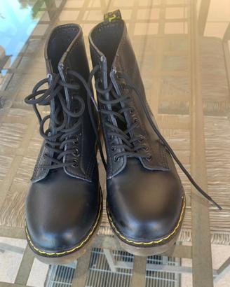 Dr. Martens nuovi mai usati n. 38