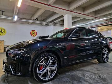 MASERATI Levante V6 AWD GRANSPORT+TETTO+21'+CARB