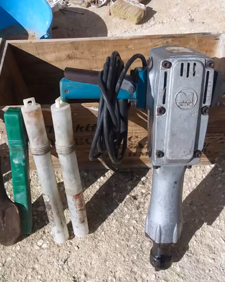 martello demolitore Makita 