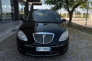 Lancia Ypsilon 1.3 MJT 90 CV Platino