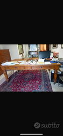 Tavolo in ciliegio 1800 con 2 cassetti e rotelle