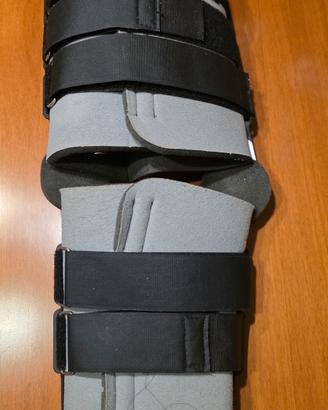 Tutore ortopedico gambe Donjoy