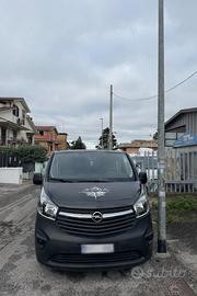 Opel Vivaro trasporti disabili pedana