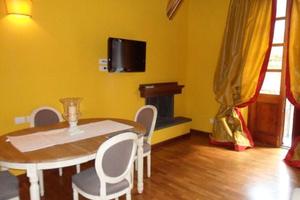 Cagliari adiacente via Roma