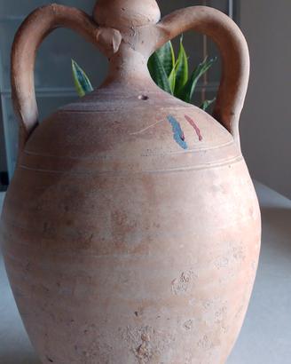 anfora di acqua 