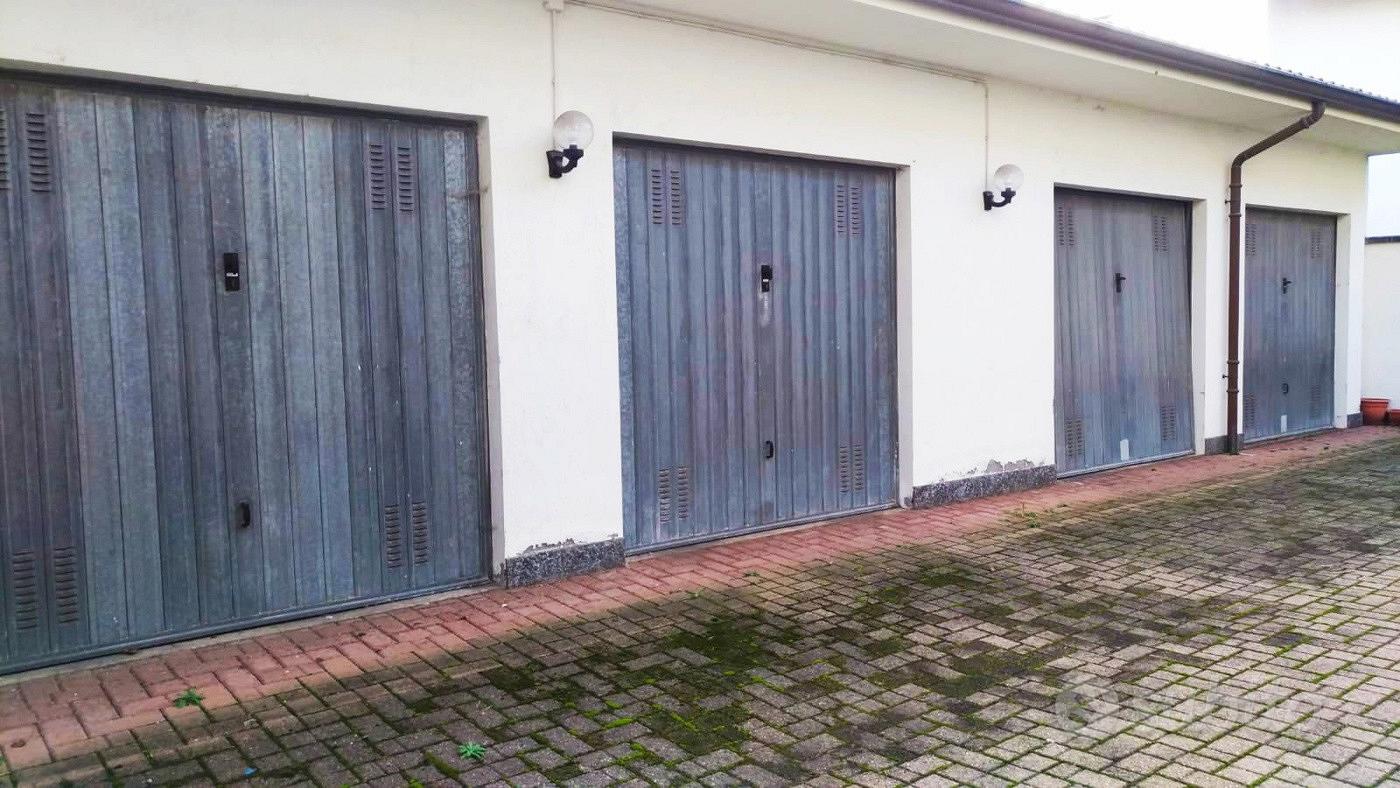 Apartment in Cuceglio, Torino - Altro