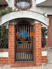 Bonagia/Via Giuseppe Baghera - 4 Vani + ascensore