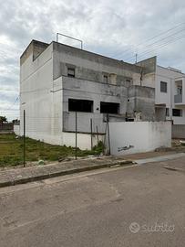 Stabile indipendente 480 mq casa locale deposito