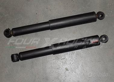 Ammortizzatori posteriori Nissan King Cab D21