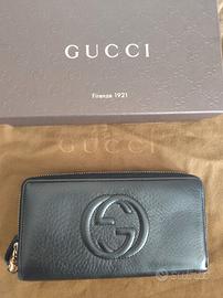 Portafoglio donna Gucci pelle martellata