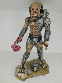 Predator statua