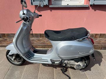Vespa 125 LX