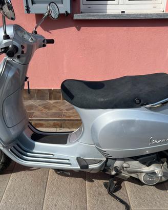 Vespa 125 LX