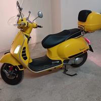 Piaggio Vespa 300 GTS - 2018
