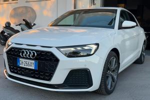Audi A1 SPB 35 TFSI S tronic Identity Black