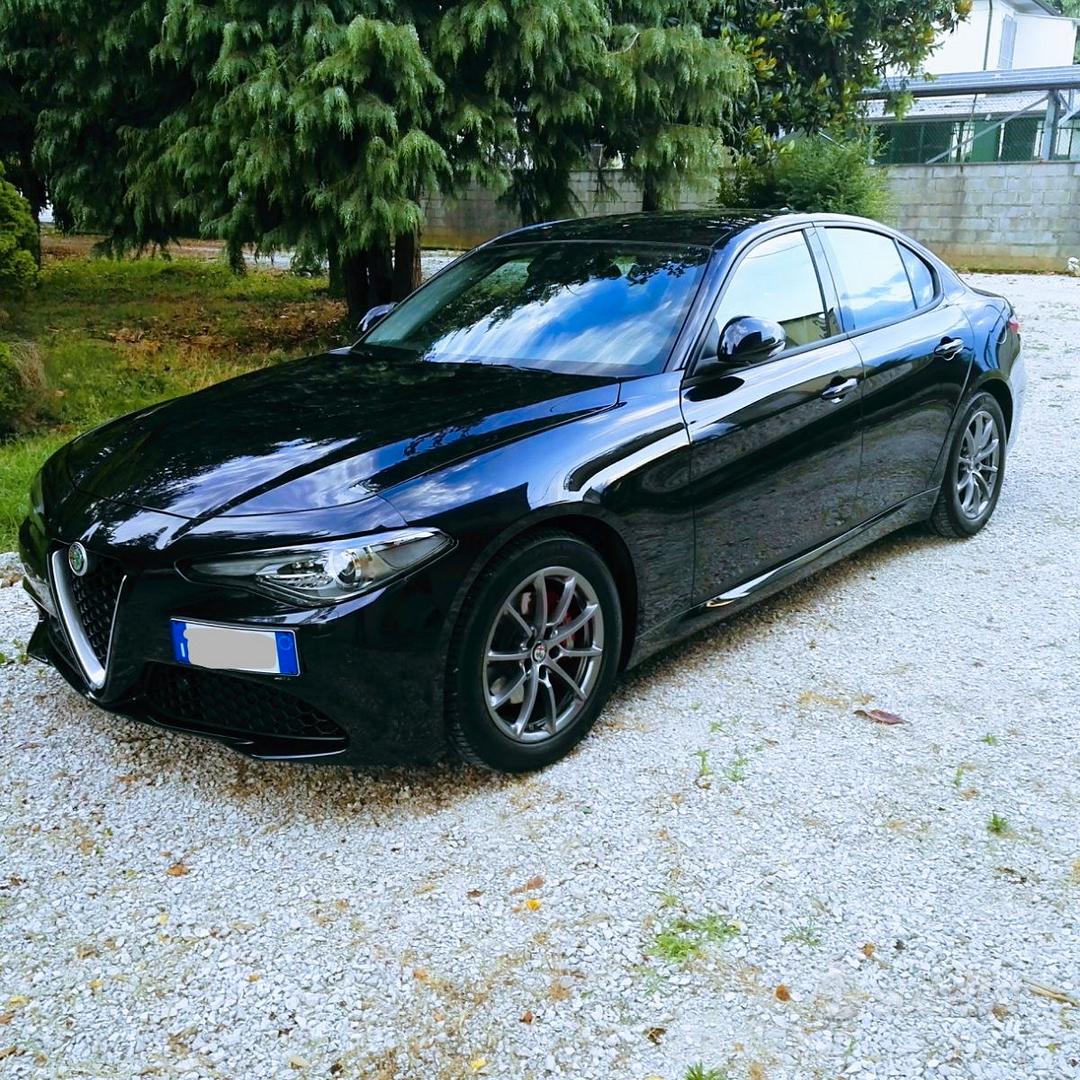 Alfa Romeo Giulia 2017 photo 3