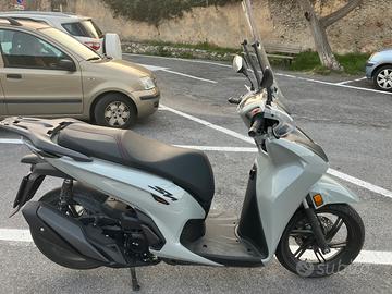 Honda SH 350i Sport