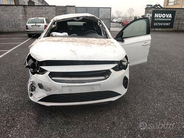 Opel corsa 2021 1.5td YH01 30.000 km per ricambi 