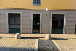 Codogno centro si propone muri di negozio