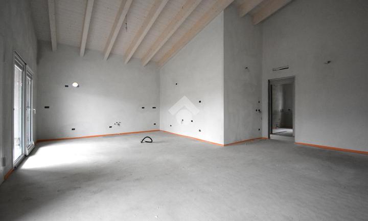 BIFAMILIARE A CASTIGLIONE DELLE STIVIERE