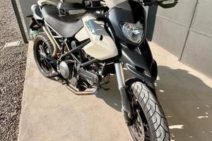 Ducati Hypermotard 796 - 2010