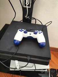 PS4 con giochi e joypad