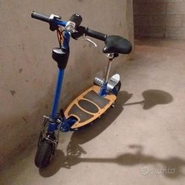 Monopattino elettrico con sella – da paddock