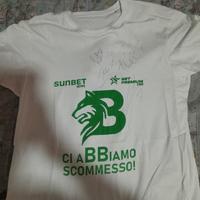Maglia autografata dai giocatore dell'Avellino