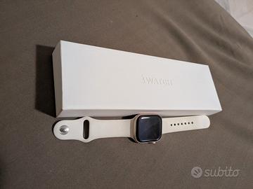 Apple Watch 11 GPS+Cellular Oro Rosa 42 mm