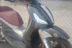 Piaggio Beverly 350