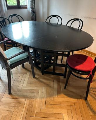 Tavolo moderno ovale