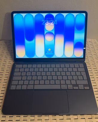 MacBook Neo Blu - 256GB - 100% Batteria